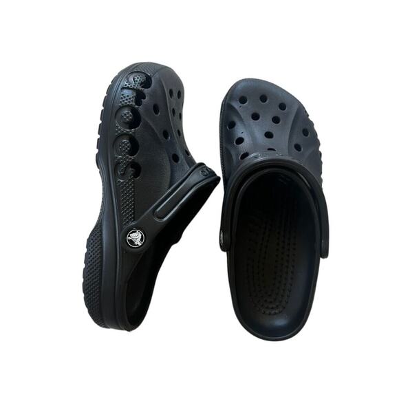 EUC Black Crocs Mens size 7 Women size 9 slip on comfy sandals - Picture 3 of 8